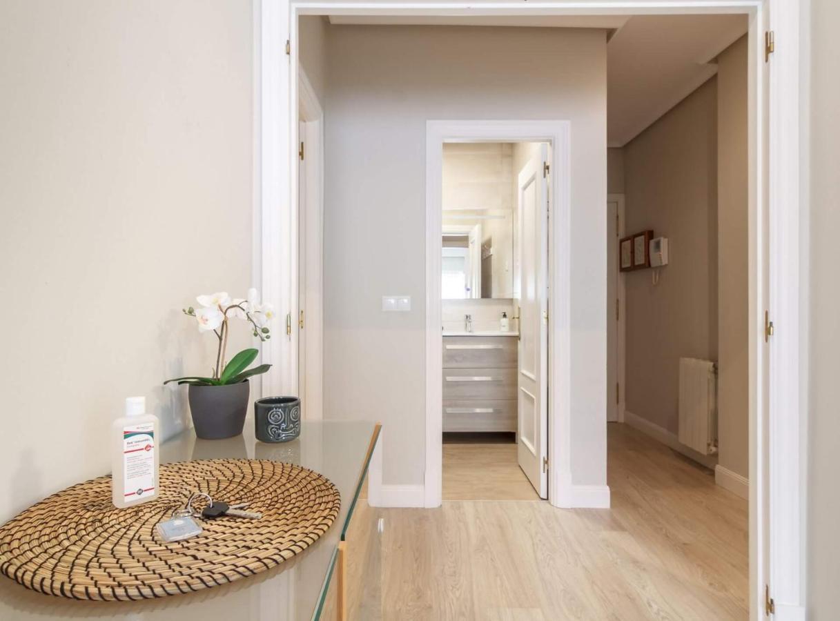 Vivienda Turistica De Prestancia Junto A La Ria De Nervion Bilbau Exterior foto