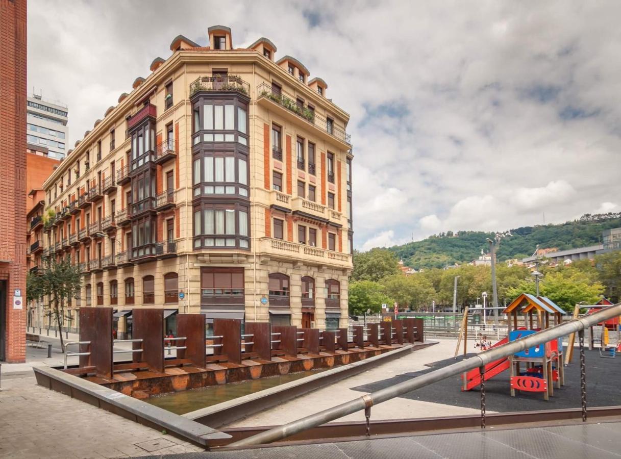 Vivienda Turistica De Prestancia Junto A La Ria De Nervion Bilbau Exterior foto